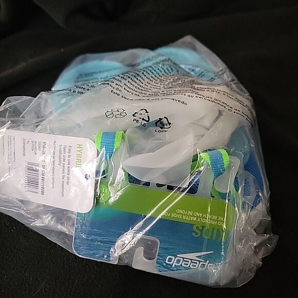 Speedo Kids Hybrid Water Shoes Boys Size XL 11 / 12 Blue Turquoise NEW - Picture 7 of 11